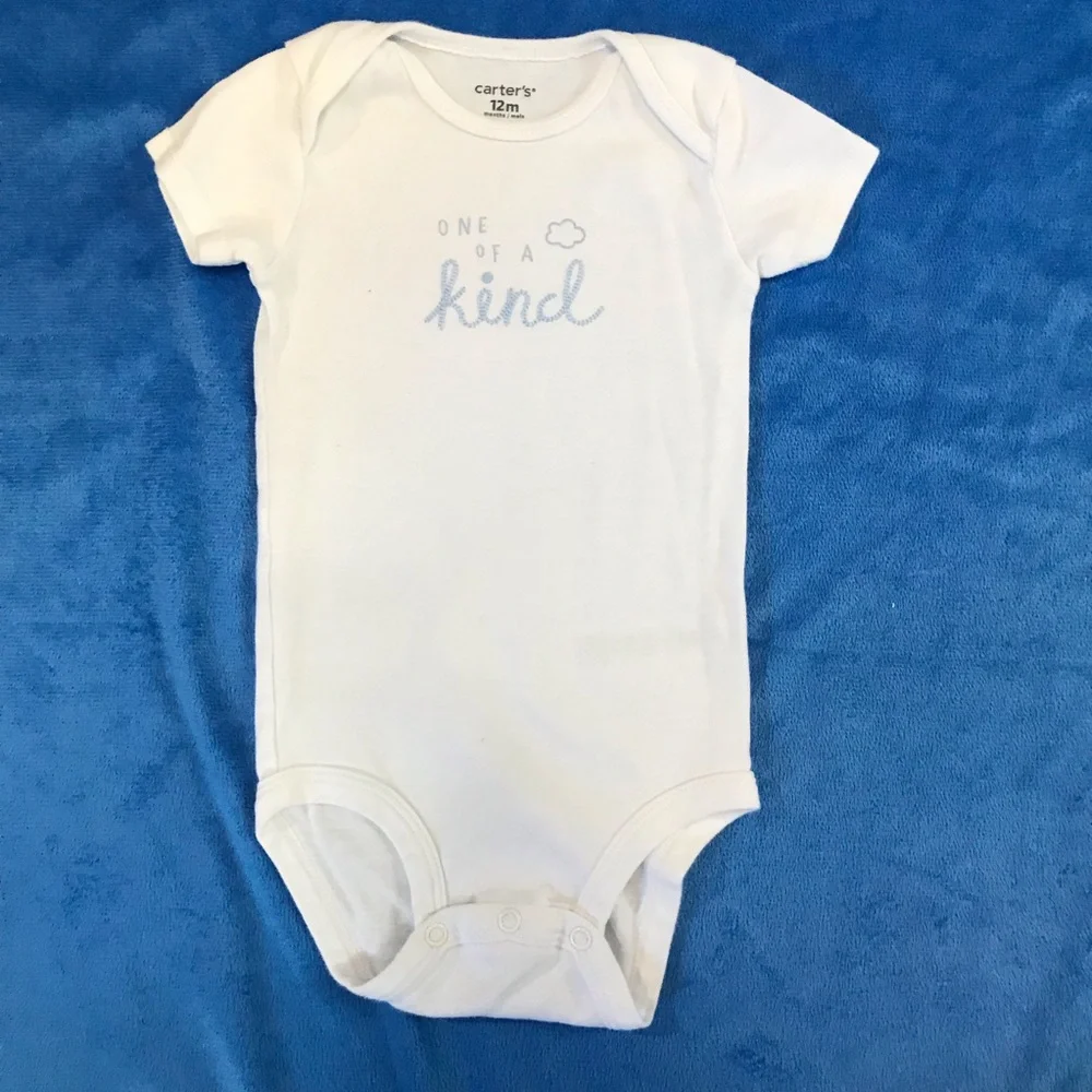 Carter’s Baby Boy 3 Piece Bodysuit and Pant Set Size 12 Months